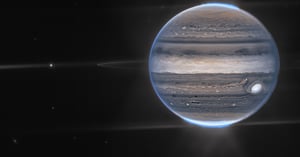 Webb NIRCam composite image from two filters of Jupiter system. Credit: NASA, ESA, CSA, Jupiter ERS Team; image processing by Ricardo Hueso (UPV/EHU) and Judy Schmidt