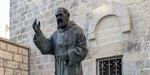 Statue of Padre Pio at Chiesa del Crocifisso, in Giovinazzo, Italy.